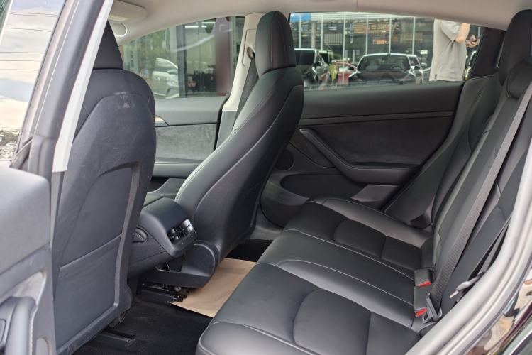 Used Tesla Model 3 2022 Rear-Wheel-Drive Version Interior 4