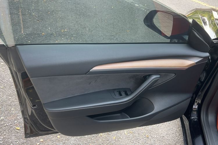 Used Tesla Model 3 2022 Rear-Wheel-Drive Version Interior 5