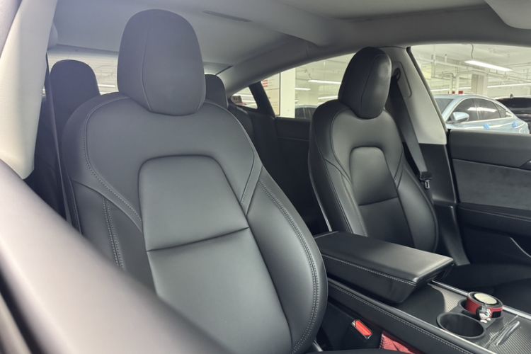 Used Tesla Model 3 2022 Rear-Wheel-Drive Version Interior 5