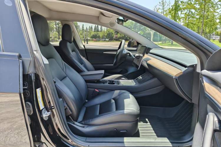 Used Tesla Model 3 2022 Rear-Wheel-Drive Version Interior 5