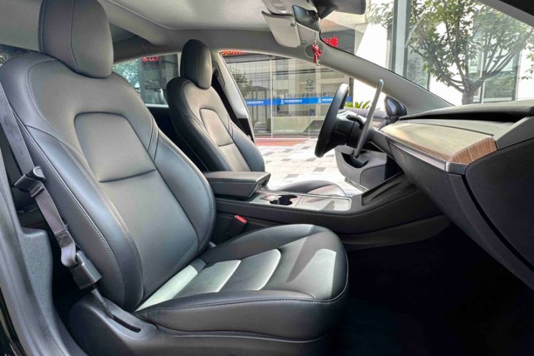 Used Tesla Model 3 2022 Rear-Wheel-Drive Version Interior 5