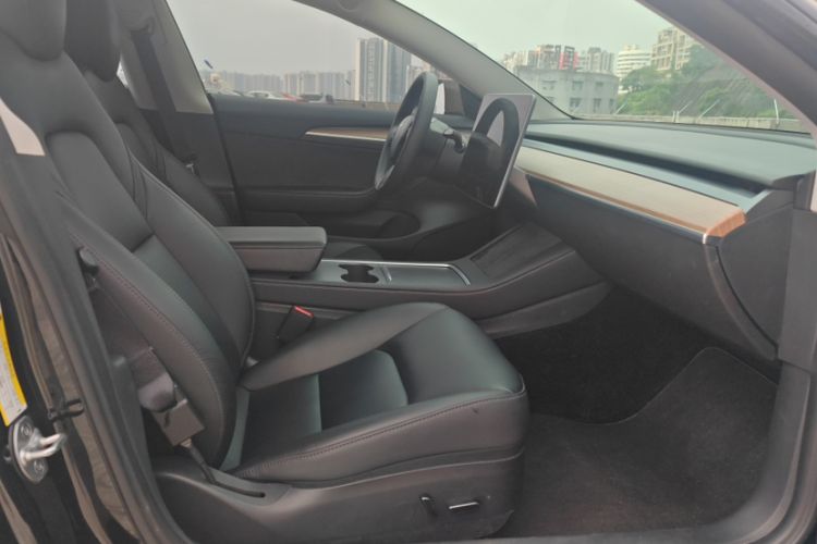 Used Tesla Model 3 2022 Rear-Wheel-Drive Version Interior 5