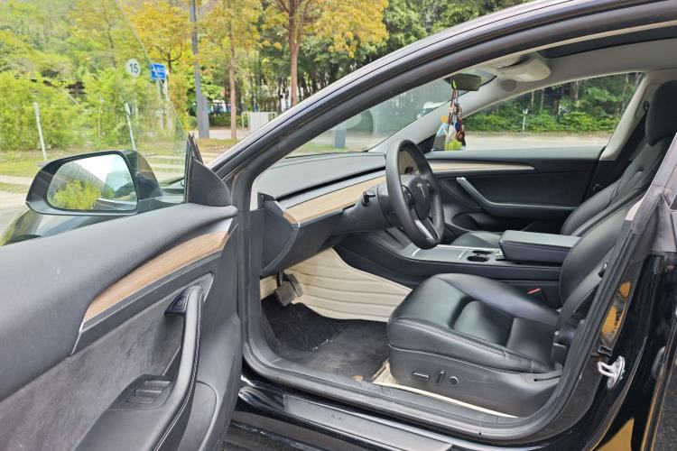 Used Tesla Model 3 2022 Rear-Wheel-Drive Version Interior 6