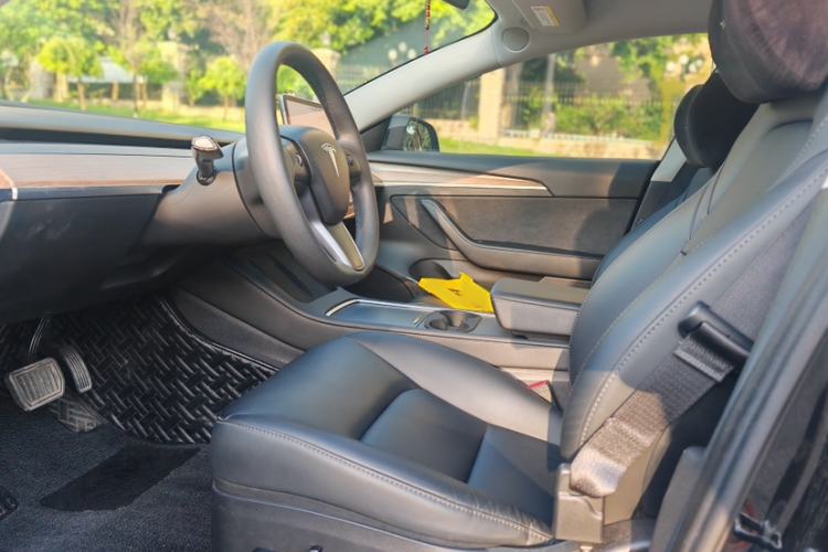Used Tesla Model 3 2022 Rear-Wheel-Drive Version Interior 6