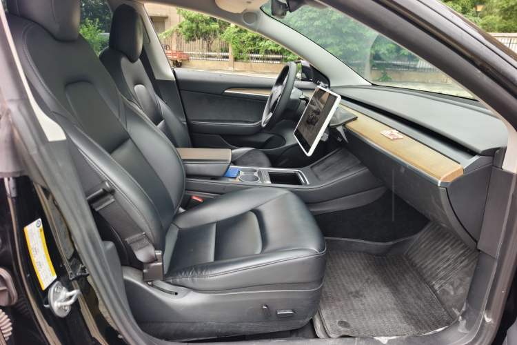 Used Tesla Model 3 2022 Performance High-Performance All-Wheel-Drive Version Interior 6