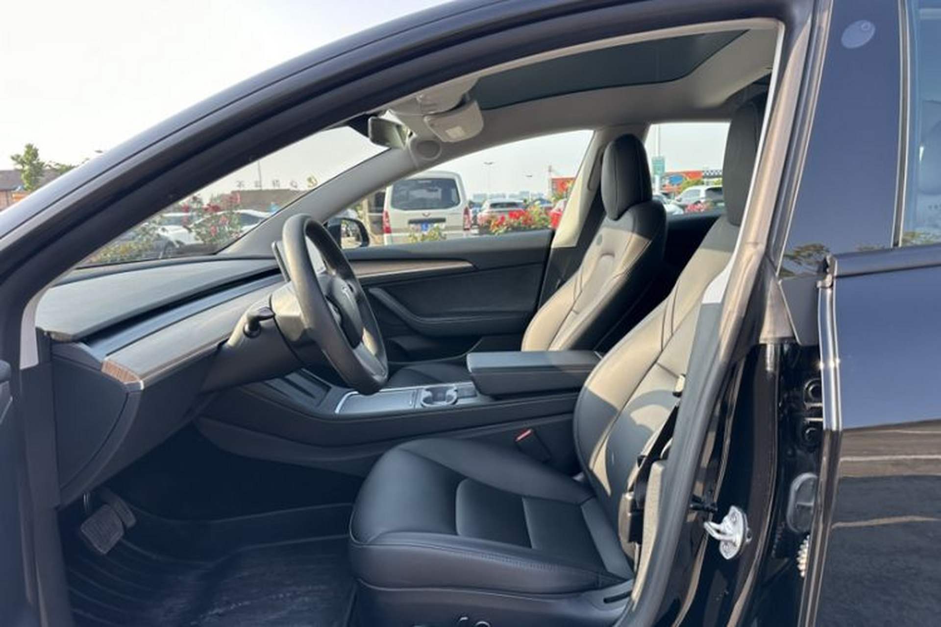 Used Tesla Model 3 2022 Rear-Wheel-Drive Version Interior 7
