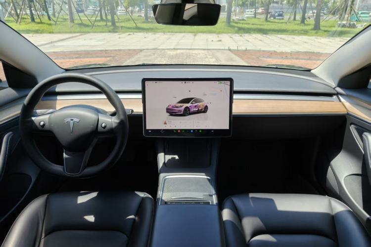 Used Tesla Model 3 2022 Rear-Wheel-Drive Version Interior 7