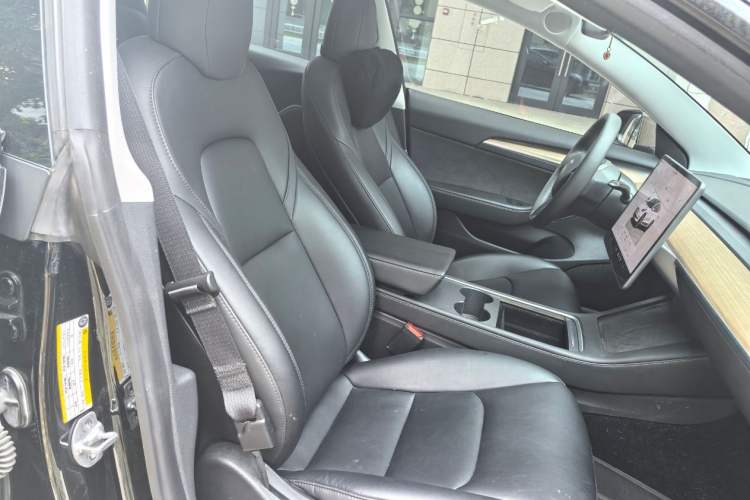Used Tesla Model 3 2022 Rear-Wheel-Drive Version Interior 7