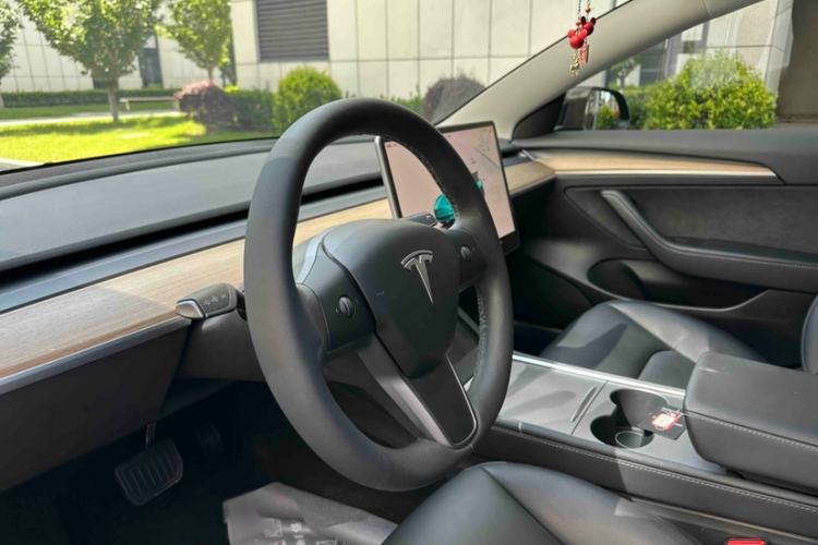 Used Tesla Model 3 2022 Rear-Wheel-Drive Version Interior 7