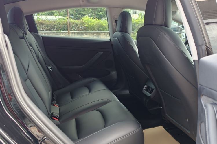 Used Tesla Model 3 2022 Rear-Wheel-Drive Version Interior 7