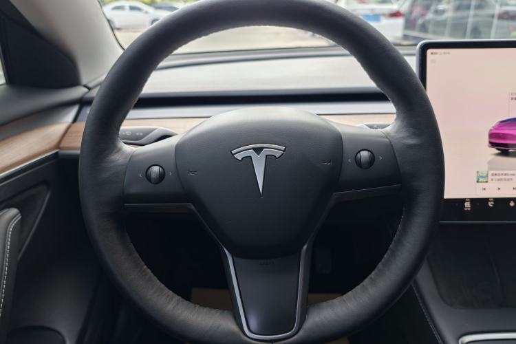 Used Tesla Model 3 2022 Rear-Wheel-Drive Version Interior 8