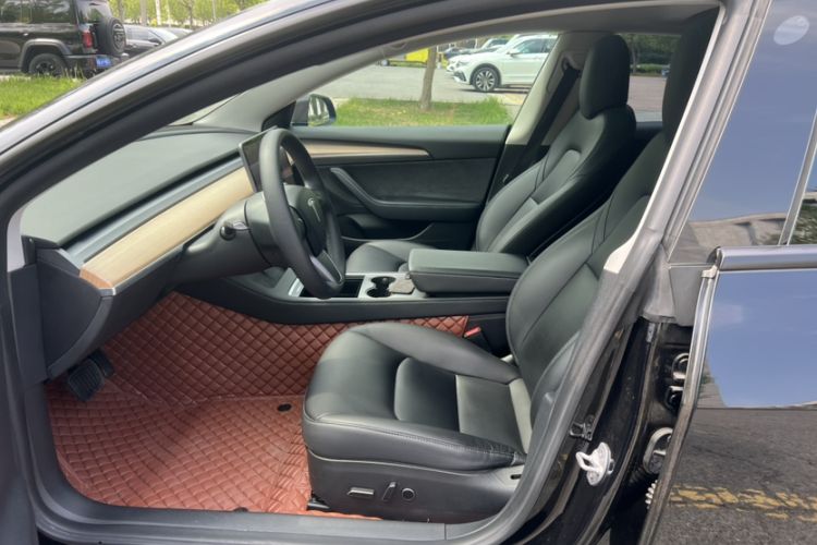 Used Tesla Model 3 2022 Rear-Wheel-Drive Version Interior 8