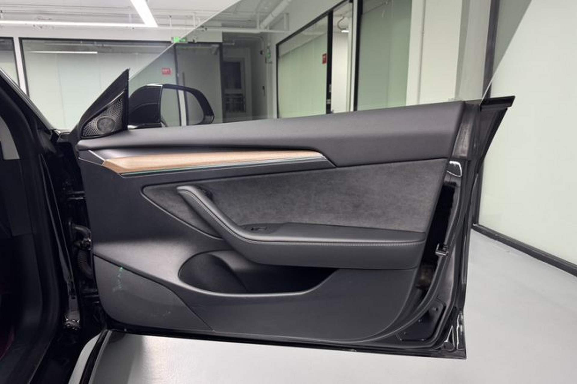 Used Tesla Model 3 2022 Rear-Wheel-Drive Version Interior 9