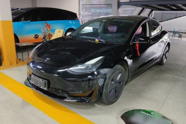 Ojetý Tesla Model 3 2022 Rear-Wheel-Drive Version