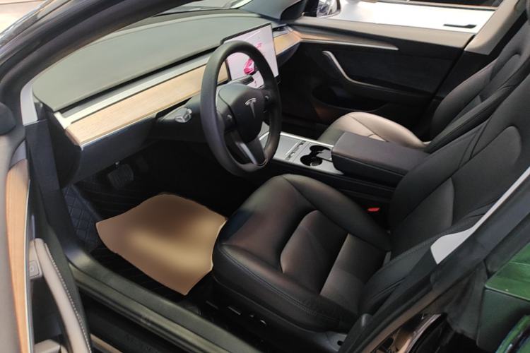 Used Tesla Model 3 2022 Rear-Wheel-Drive Version Left Front Seat
