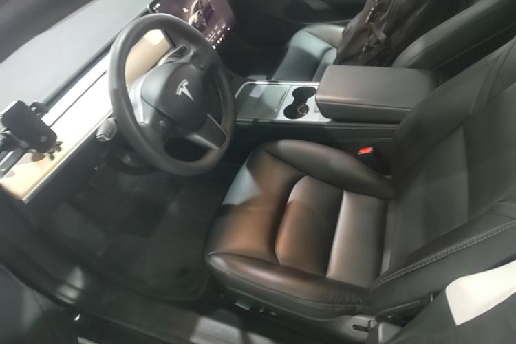 Used Tesla Model 3 2022 Rear-Wheel-Drive Version Left Front Seat