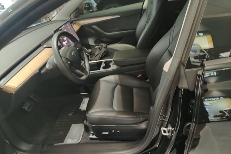 Used Tesla Model 3 2022 Rear-Wheel-Drive Version Left Front Seat