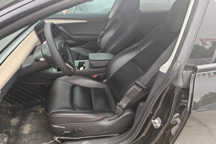 Used Tesla Model 3 2022 Rear-Wheel-Drive Version Left Front Seat