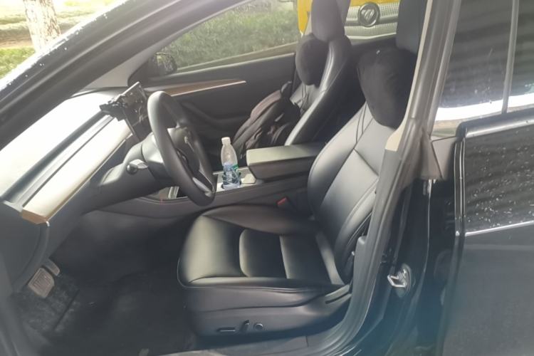 Used Tesla Model 3 2022 Rear-Wheel-Drive Version Left Front Seat