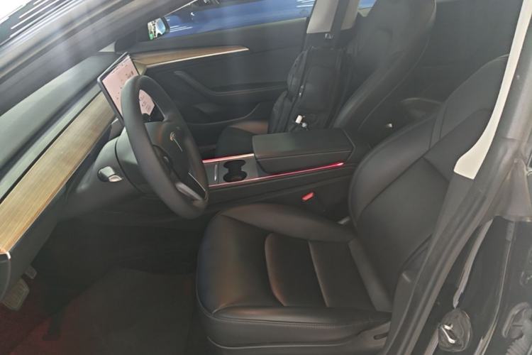 Used Tesla Model 3 2022 Rear-Wheel-Drive Version Left Front Seat