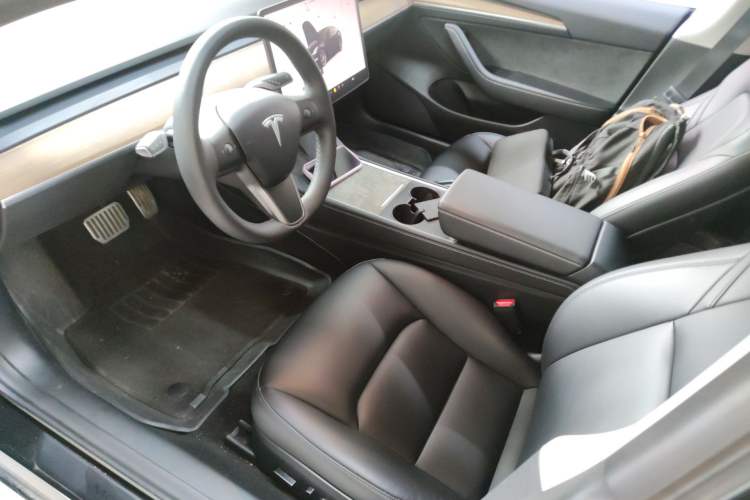 Used Tesla Model 3 2022 Rear-Wheel-Drive Version Left Front Seat