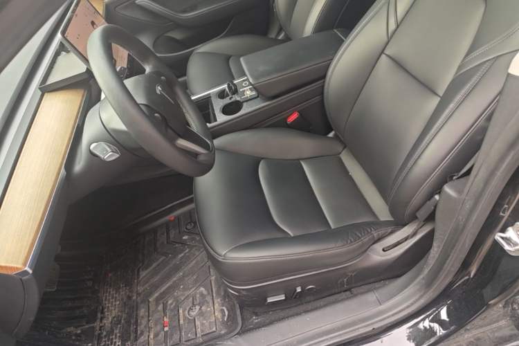 Used Tesla Model 3 2022 Rear-Wheel-Drive Version Left Front Seat