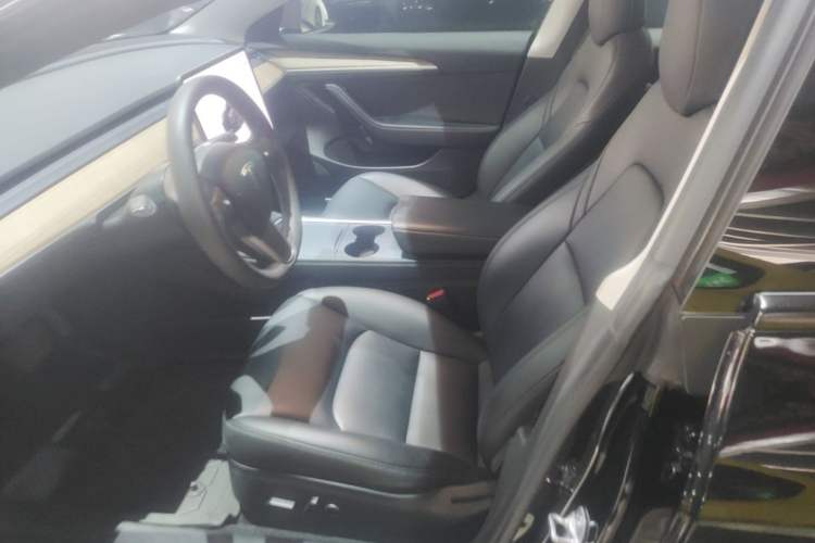 Used Tesla Model 3 2022 Rear-Wheel-Drive Version Left Front Seat