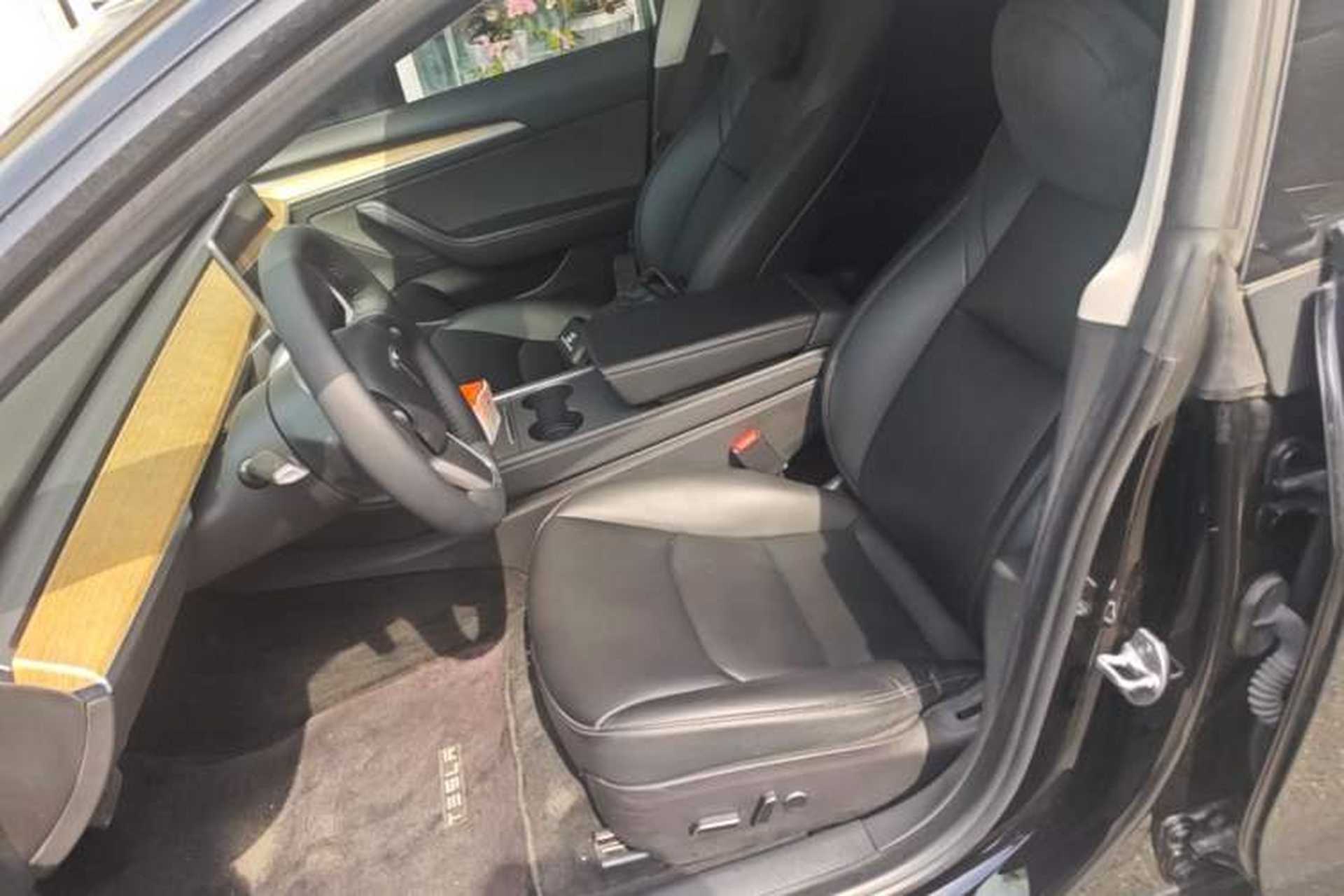 Used Tesla Model 3 2022 Rear-Wheel-Drive Version Left Front Seat