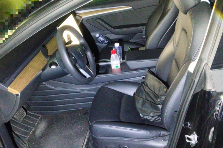 Used Tesla Model 3 2022 Rear-Wheel-Drive Version Left Front Seat
