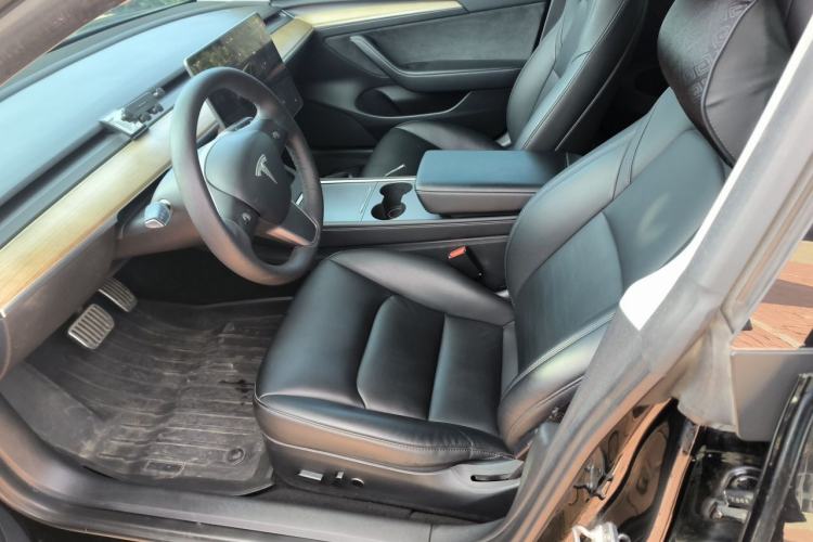 Used Tesla Model 3 2022 Rear-Wheel-Drive Version Left Front Seat