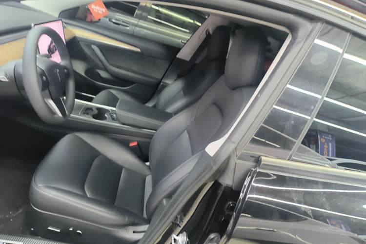 Used Tesla Model 3 2022 Rear-Wheel-Drive Version Left Front Seat