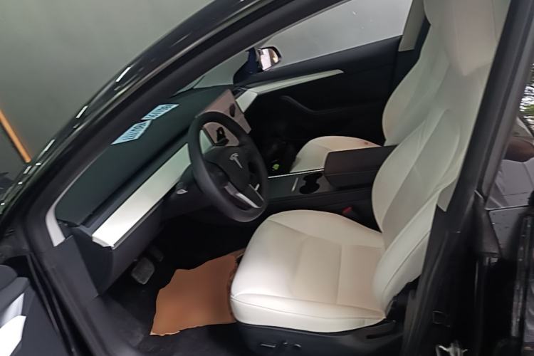 Used Tesla Model 3 2022 Rear-Wheel-Drive Version Left Front Seat
