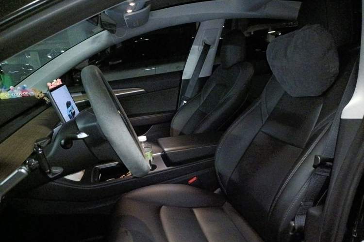 Used Tesla Model 3 2022 Rear-Wheel-Drive Version Left Front Seat