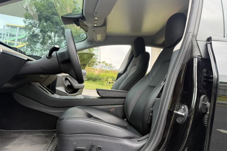 Used Tesla Model 3 2022 Rear-Wheel-Drive Version Left Front Seat