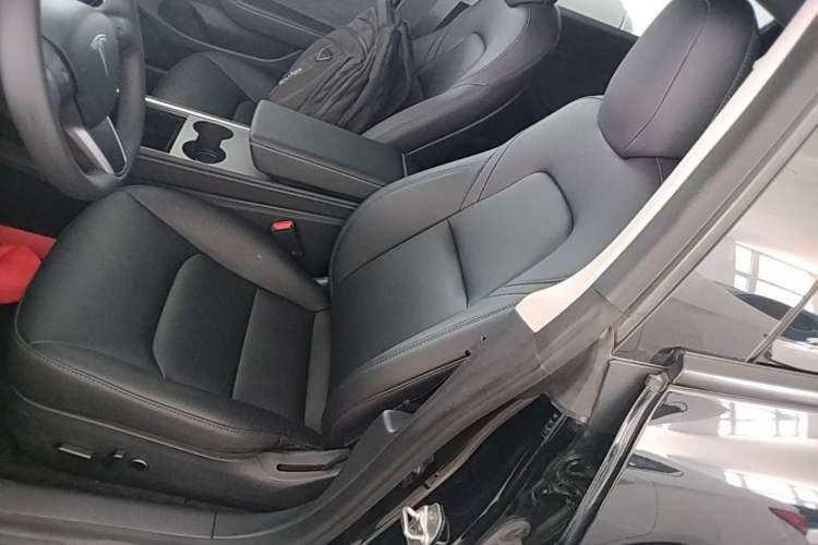 Used Tesla Model 3 2022 Rear-Wheel-Drive Version Left Front Seat