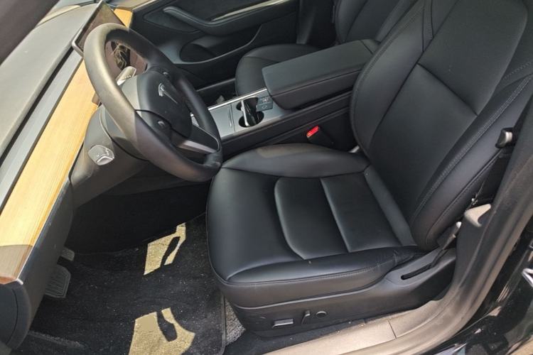 Used Tesla Model 3 2022 Rear-Wheel-Drive Version Left Front Seat