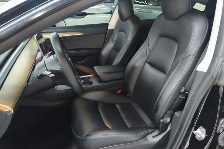 Used Tesla Model 3 2022 Performance High-Performance All-Wheel-Drive Version Left Front Seat