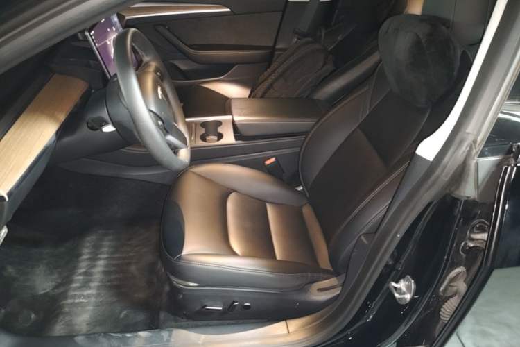 Used Tesla Model 3 2022 Rear-Wheel-Drive Version Left Front Seat