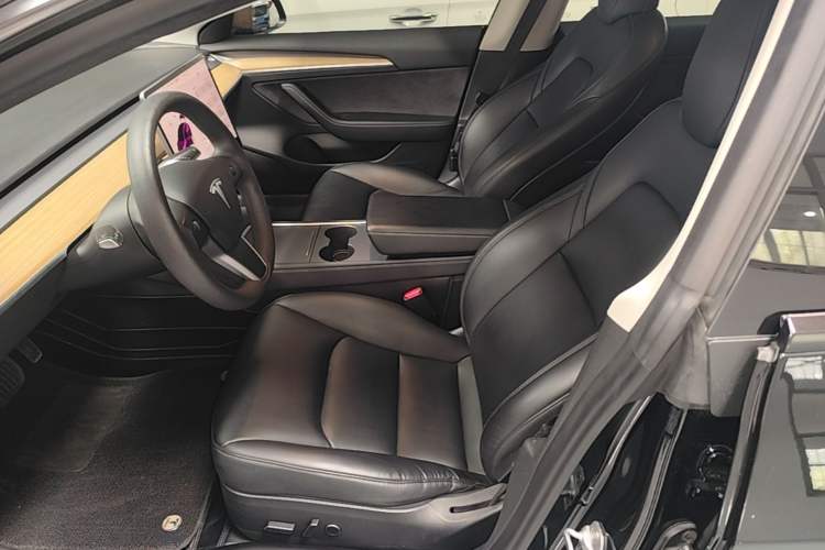 Used Tesla Model 3 2022 Rear-Wheel-Drive Version Left Front Seat