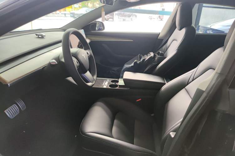 Used Tesla Model 3 2022 Performance High-Performance All-Wheel-Drive Version Left Front Seat