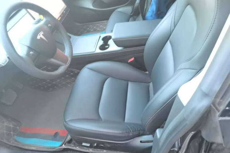 Used Tesla Model 3 2022 Rear-Wheel-Drive Version Left Front Seat