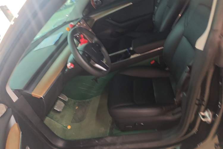 Used Tesla Model 3 2022 Rear-Wheel-Drive Version Left Front Seat