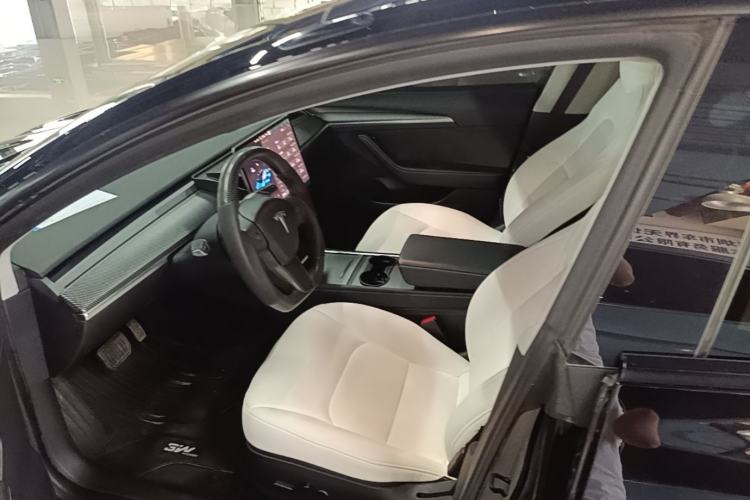 Used Tesla Model 3 2022 Rear-Wheel-Drive Version Left Front Seat