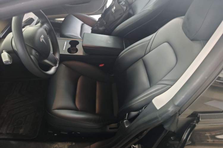 Used Tesla Model 3 2022 Rear-Wheel-Drive Version Left Front Seat