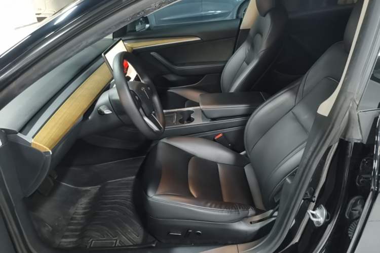 Used Tesla Model 3 2022 Rear-Wheel-Drive Version Left Front Seat
