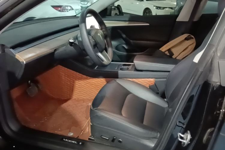 Used Tesla Model 3 2022 Rear-Wheel-Drive Version Left Front Seat