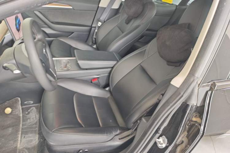 Used Tesla Model 3 2022 Rear-Wheel-Drive Version Left Front Seat