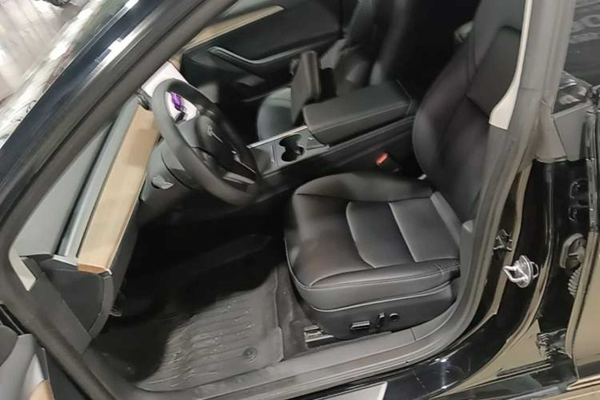 Used Tesla Model 3 2022 Rear-Wheel-Drive Version Left Front Seat