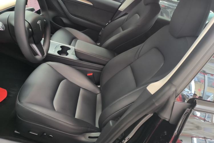Used Tesla Model 3 2022 Rear-Wheel-Drive Version Left Front Seat