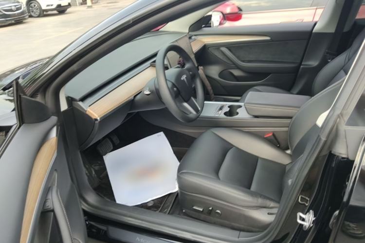 Used Tesla Model 3 2022 Rear-Wheel-Drive Version Left Front Seat